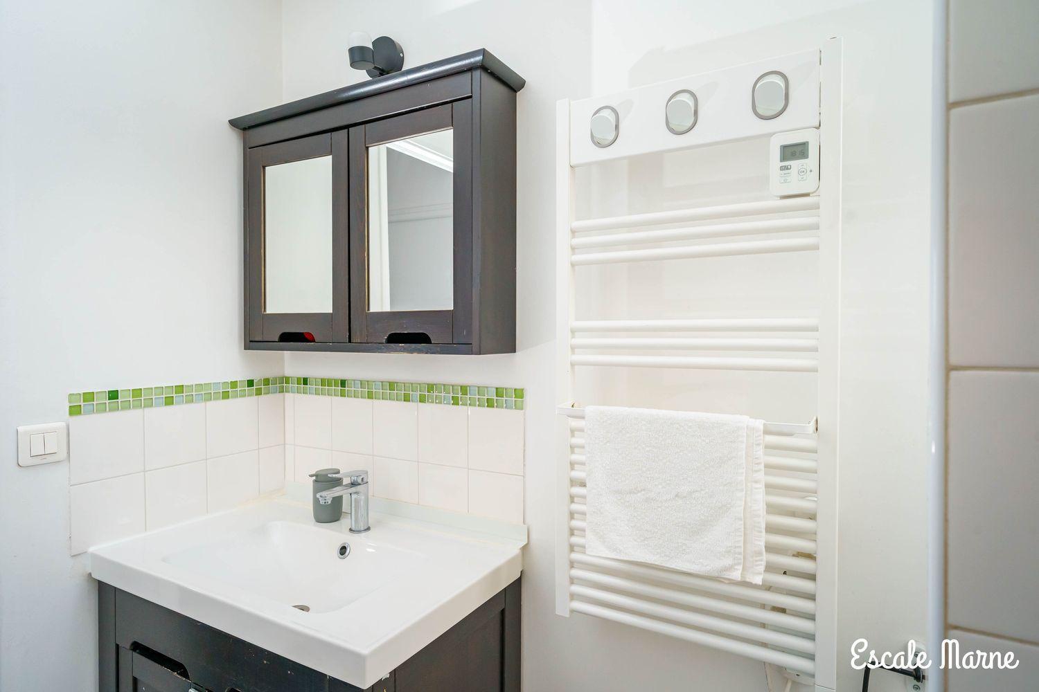Escale-Marne Fr - 201 - Free Parking - Free Luggage Storage - All Equipped - Linen Included - Washing Machine - Luxury Emma Mattress 160X200 - 10Mn Walk Metro 8 - Rer A - Panoramic View - From 1 To 6 Guests Maisons-Alfort Buitenkant foto